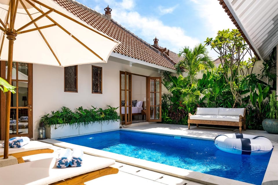 Day, Seating area, Garden view, Pool view
