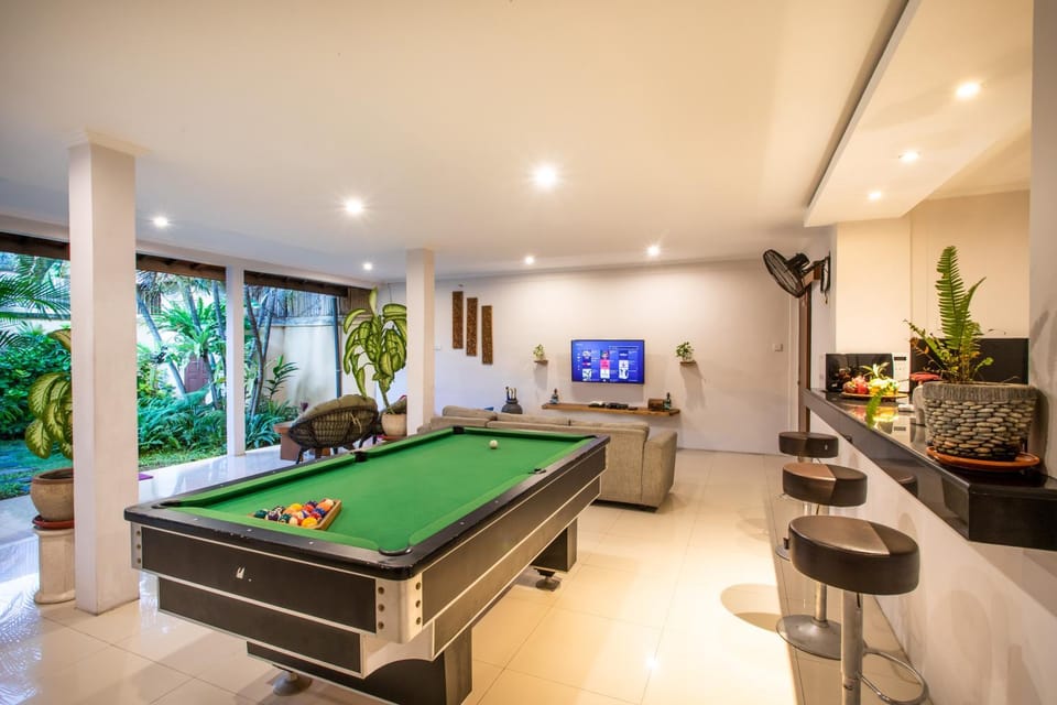 Billiard, Living room