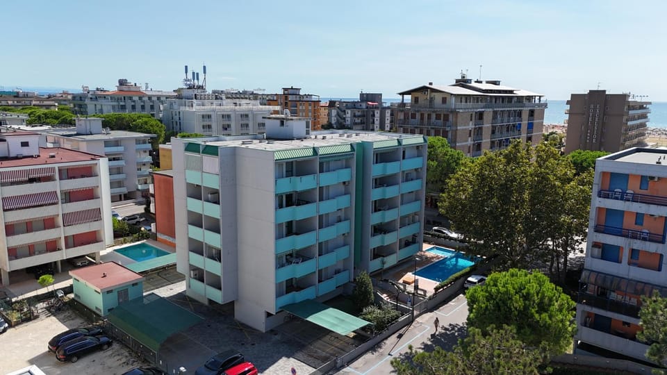Property building, Parking