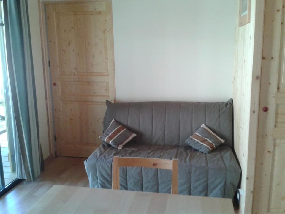 Bed, Living room, Dining area