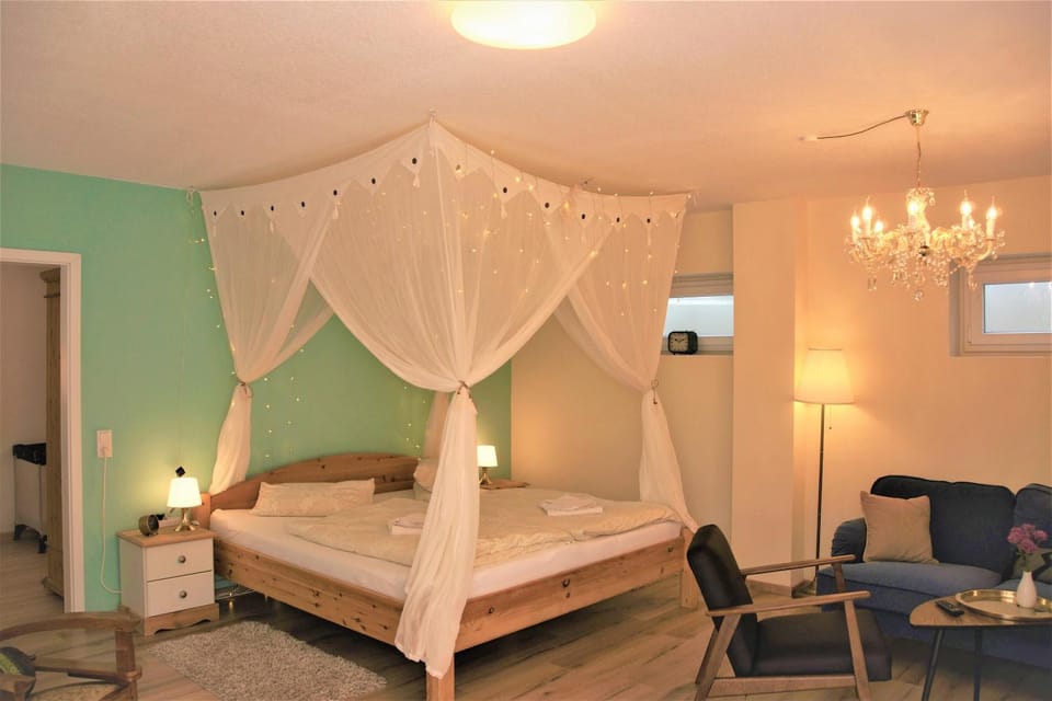Living room, Bedroom, cot