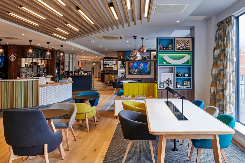 Restaurant/places to eat, Lobby or reception