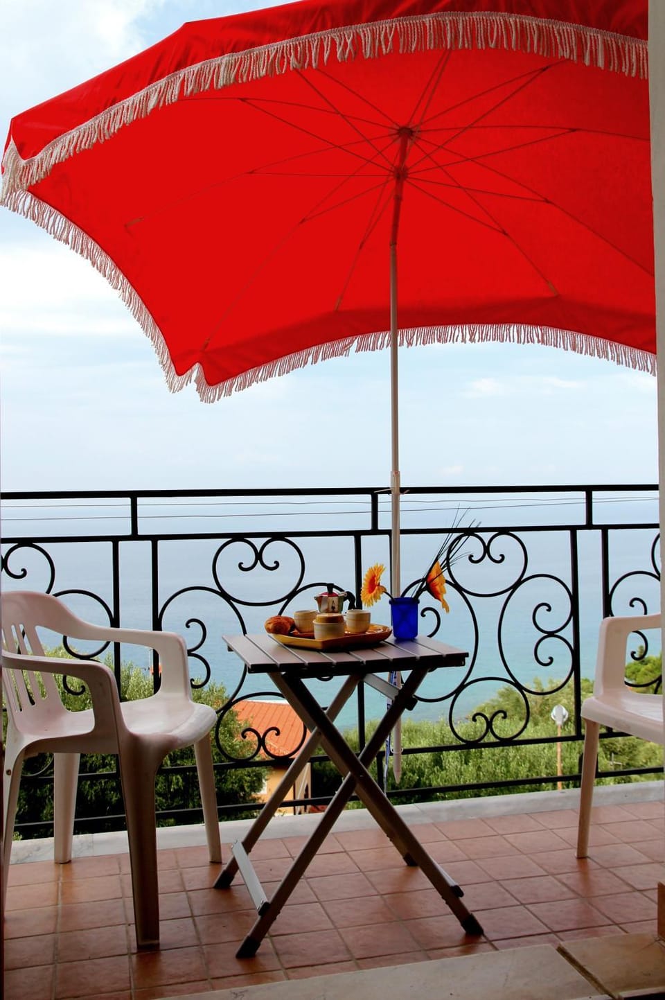 Coffee/tea facilities, Sea view