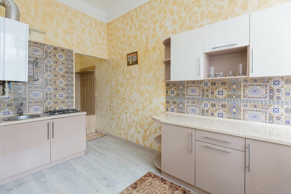 Kitchen or kitchenette
