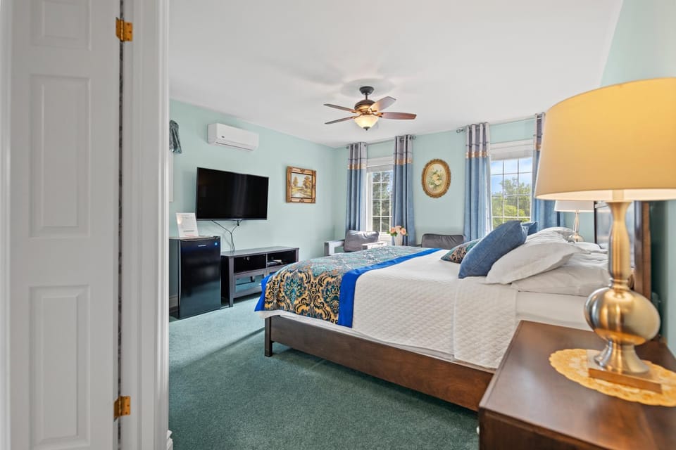 Charlottetown House Bed and Breakfast in Niagara-on-the-Lake