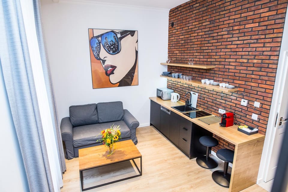 Coffee/tea facilities, Living room, Seating area