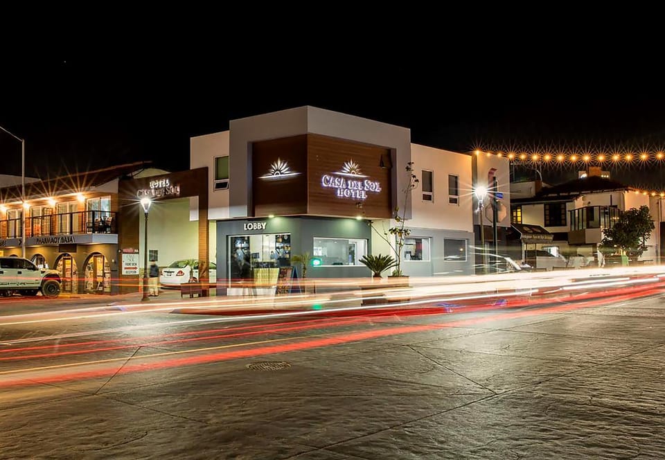 Business facilities, Street view