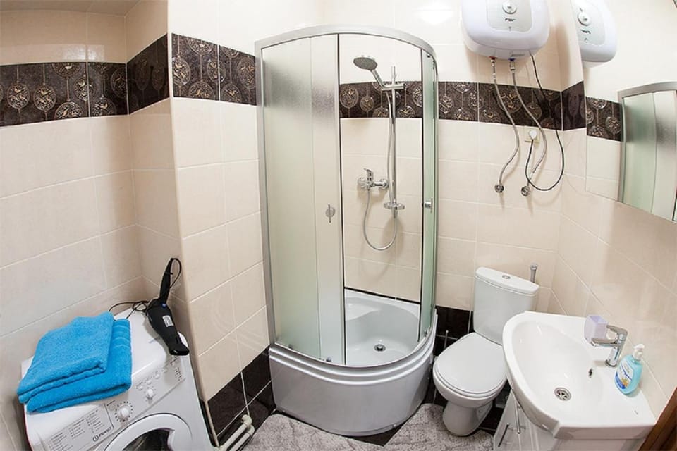 Shower, Toilet, Bathroom