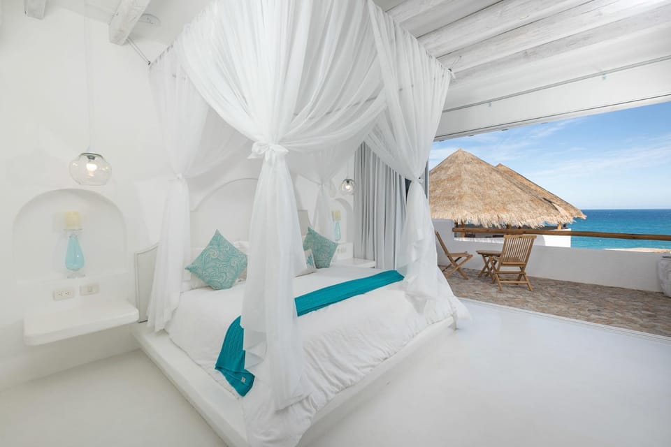 Bed, Photo of the whole room, Bedroom, Sea view
