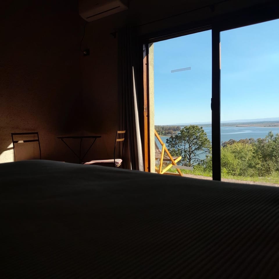 Bed, Natural landscape, Photo of the whole room, Bedroom