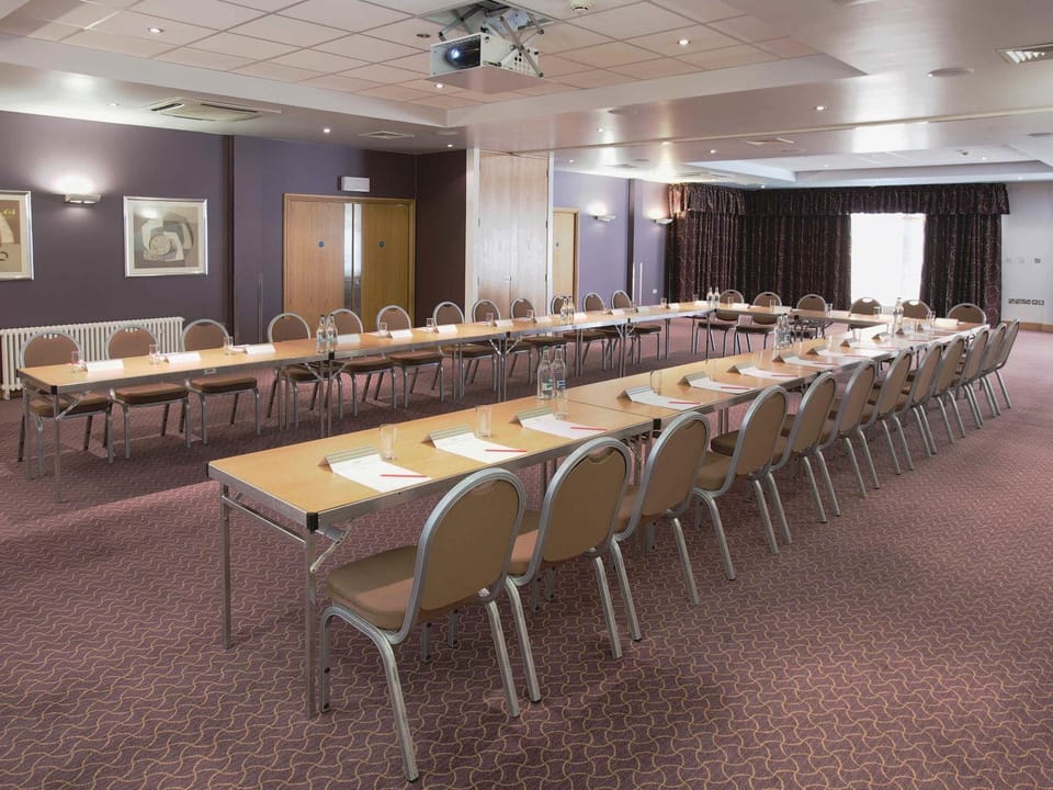 Meeting/conference room