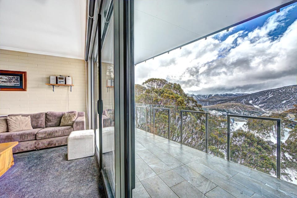 View (from property/room), Mountain view