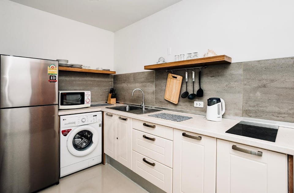 minibar, stove, washing machine, kitchen