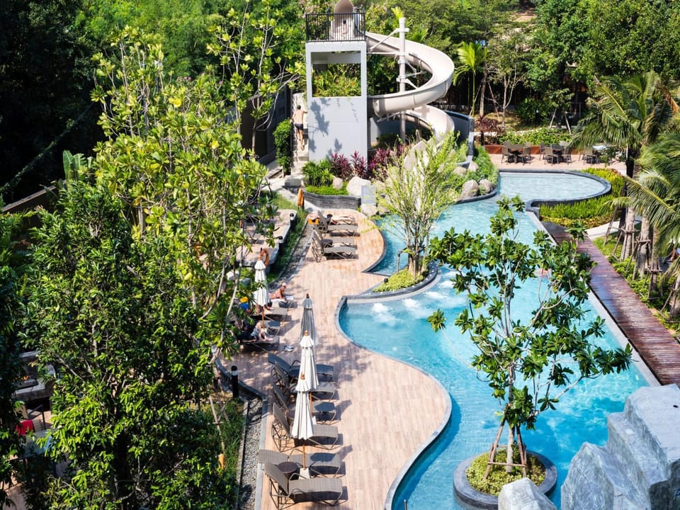 Activities, Bird's eye view, Swimming pool, Swimming pool, Entertainment
