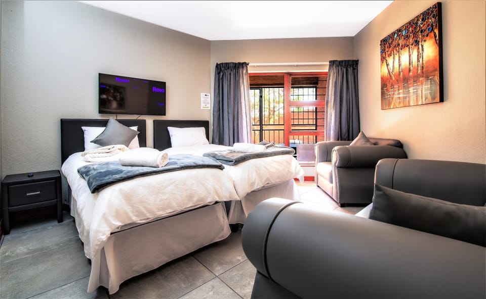 Living room, Bedroom