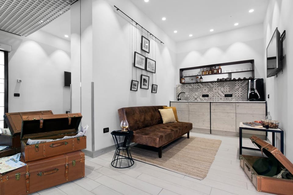 Communal lounge/ TV room