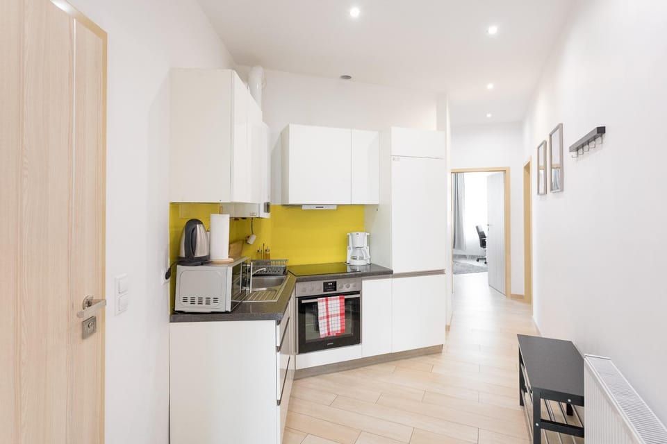 Patio, Kitchen or kitchenette, Photo of the whole room, Decorative detail, Decorative detail, Dining area, Communal kitchen