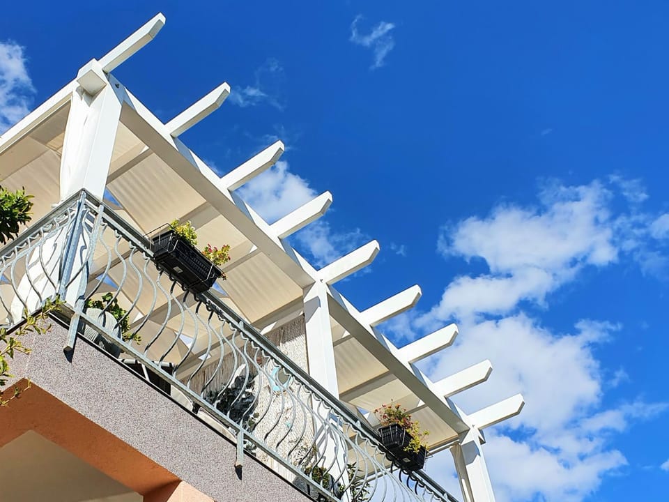Property building, Balcony/Terrace