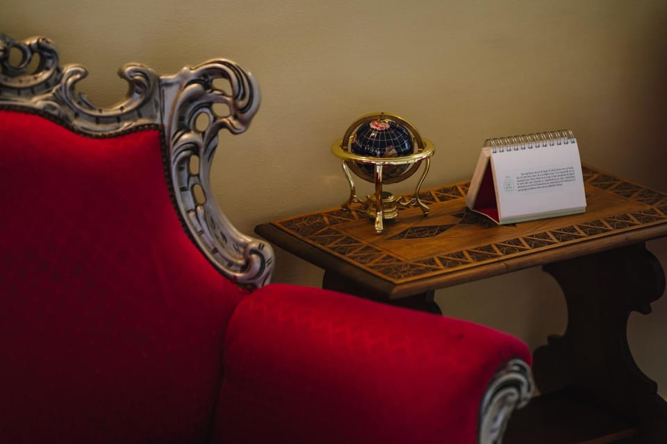 Seating area