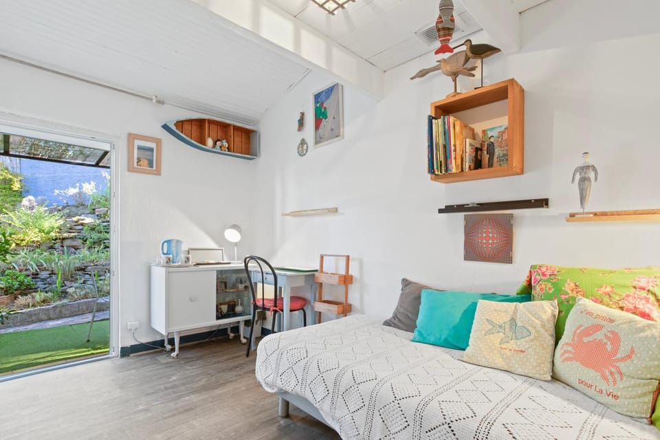 Property building, Living room