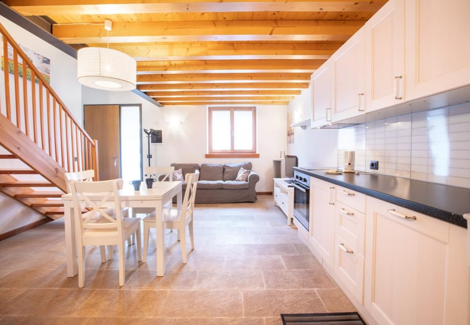 Communal lounge/ TV room, Kitchen or kitchenette, Living room, Dining area