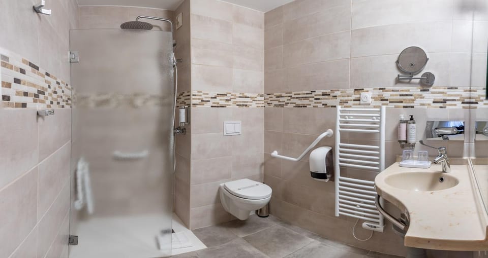 Shower, Toilet, Bathroom