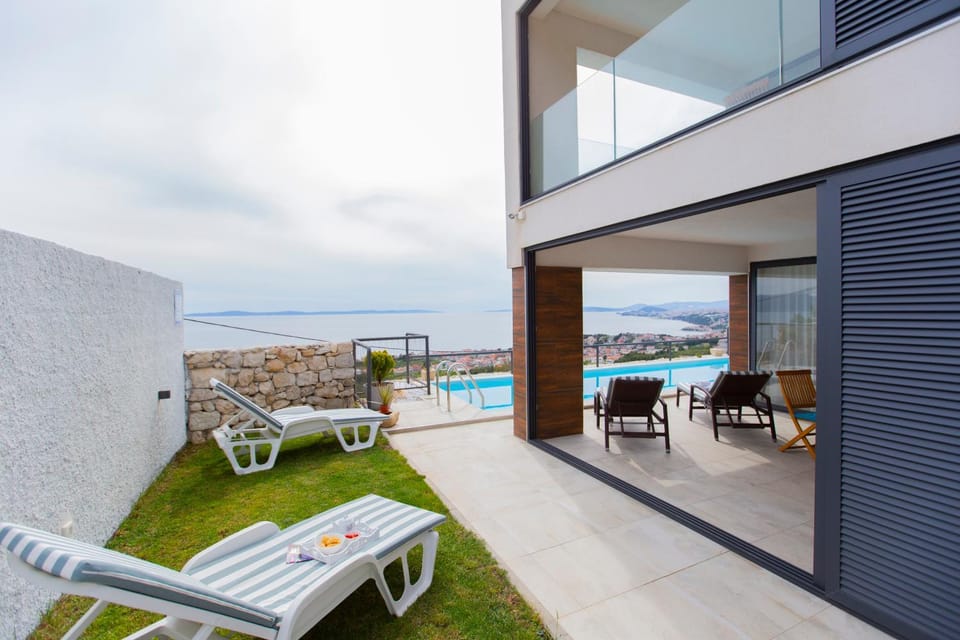Patio, Balcony/Terrace