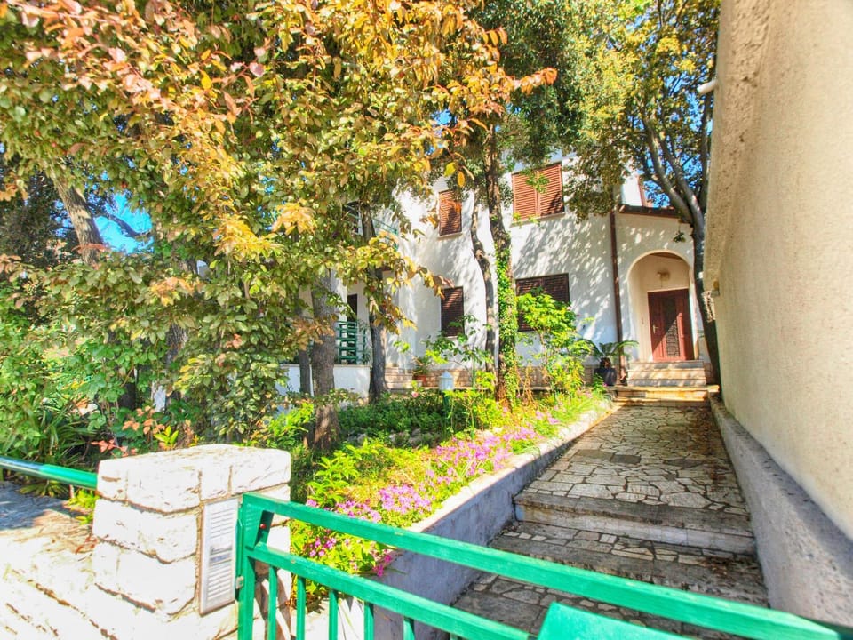 Apartments Evelina 1057 Apartment in Pula