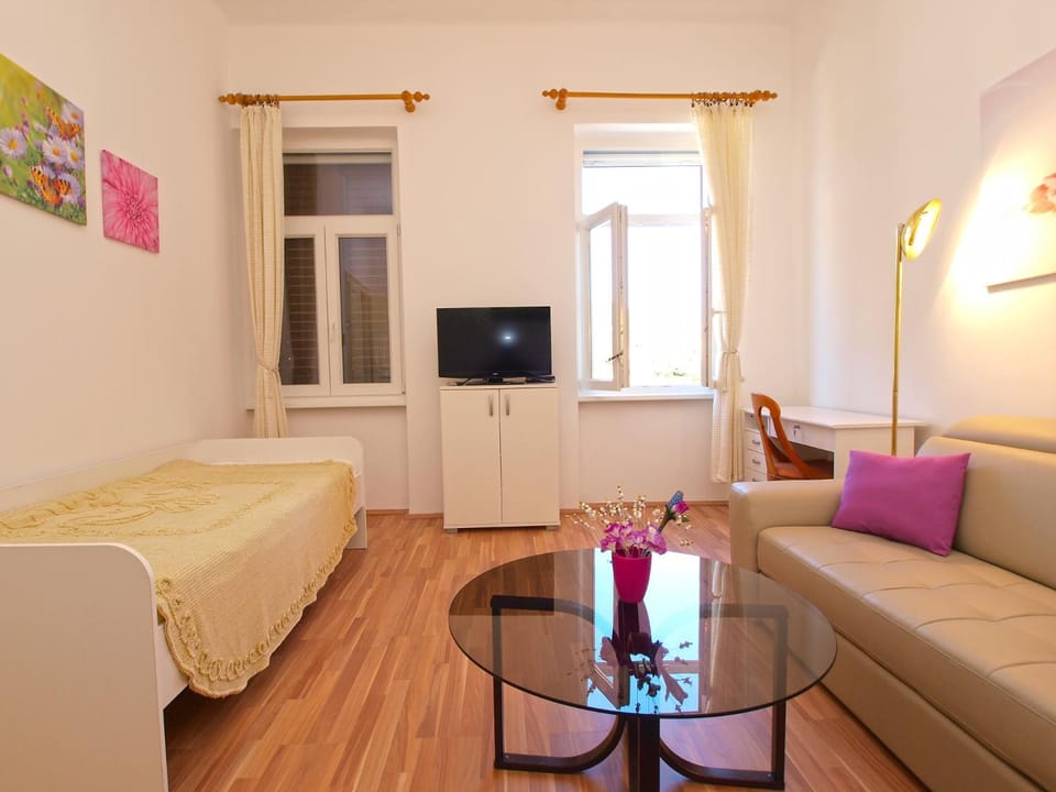 Apartment by the sea Rabac 1093 Apartment in Istria County