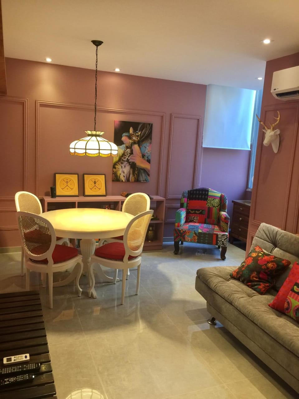 Communal lounge/ TV room