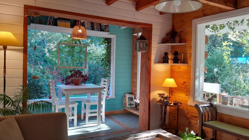 Dodo House Bed & Breakfast Bed and Breakfast in Los Lagos, Chile