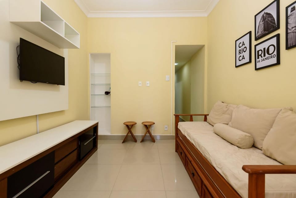 Comfortable studio for 4 persons in Copacabana Apartment in Rio de Janeiro