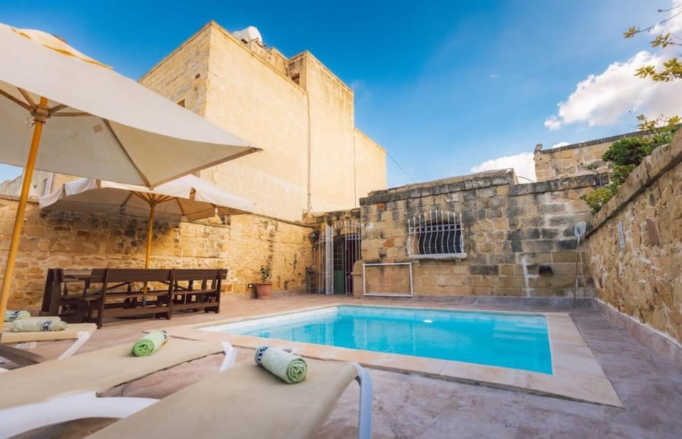 Strawberry Hills House in Malta