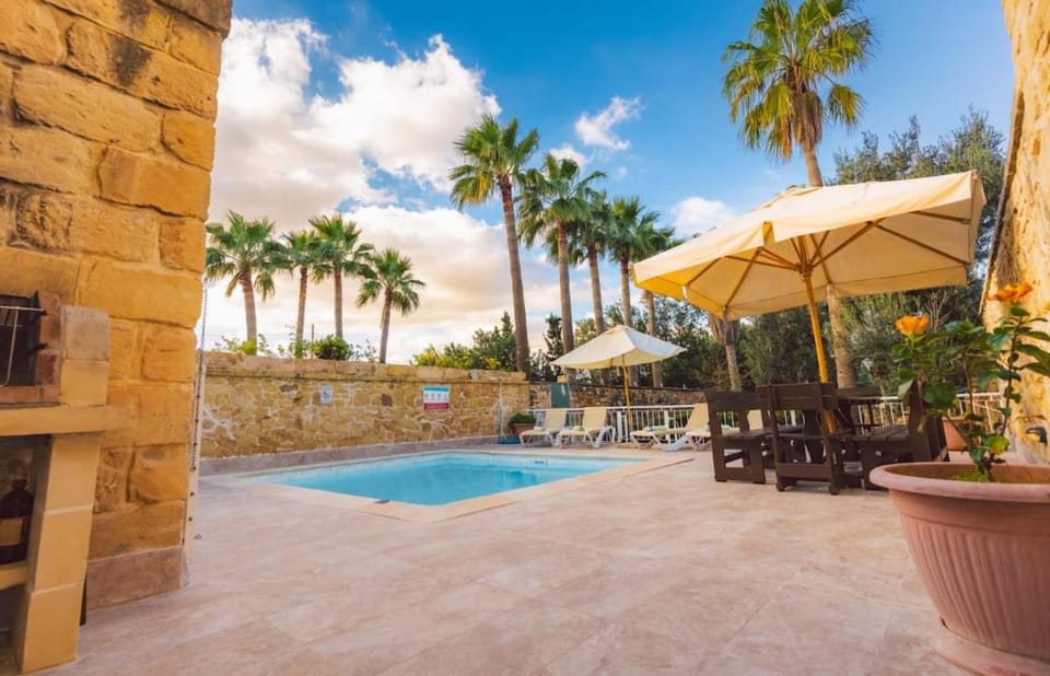 Strawberry Hills House in Malta