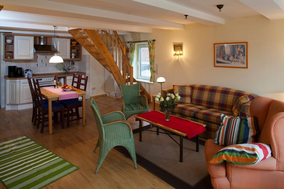 Living room, Photo of the whole room