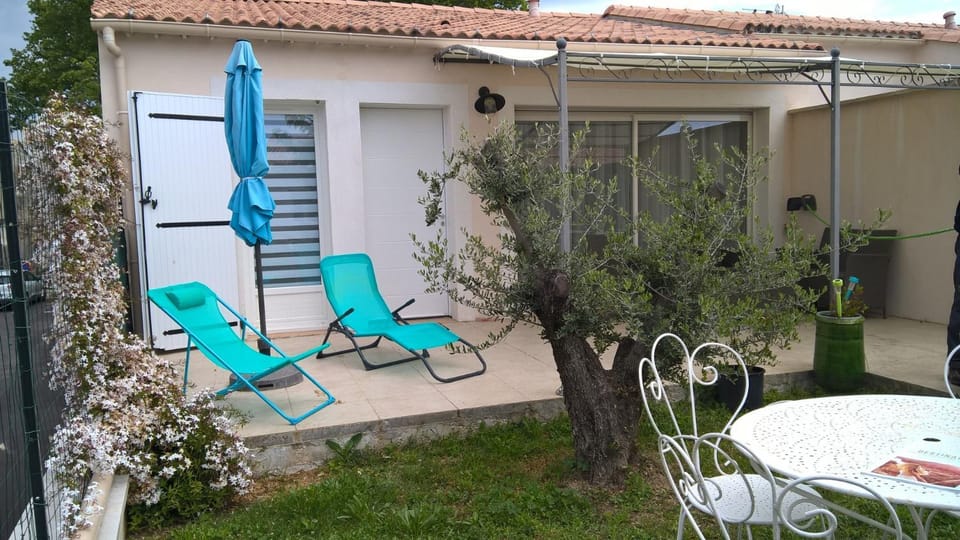 Spring, Day, Balcony/Terrace