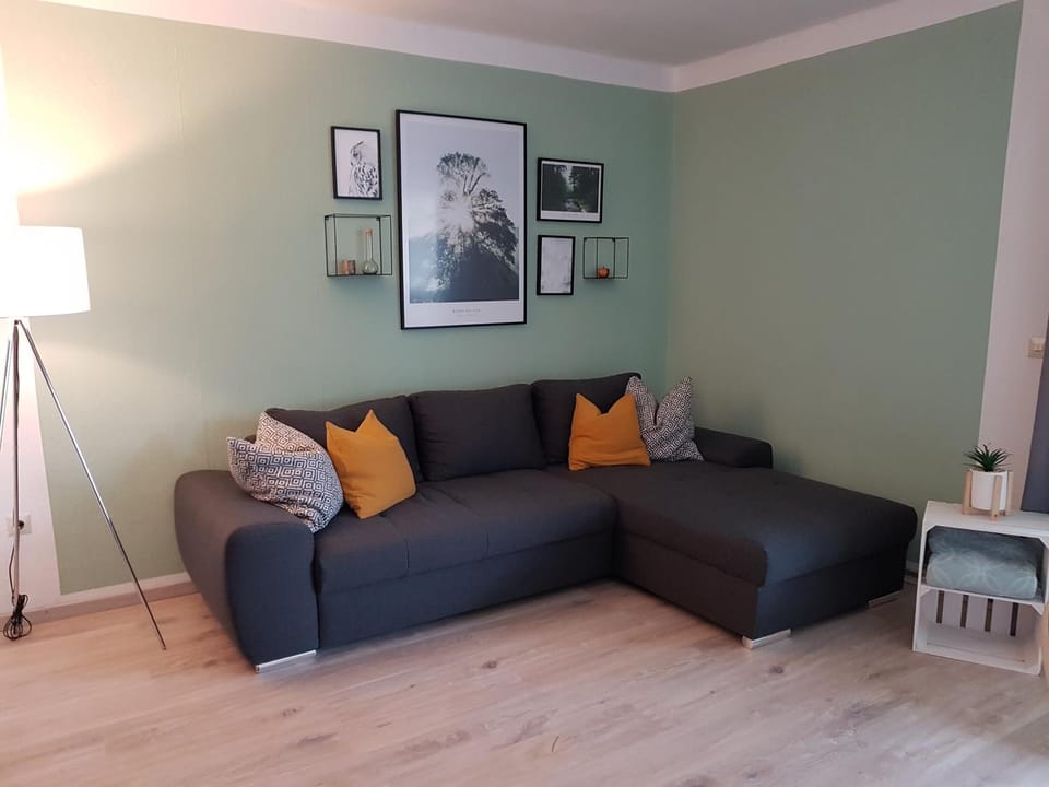 Living room, Photo of the whole room, Seating area