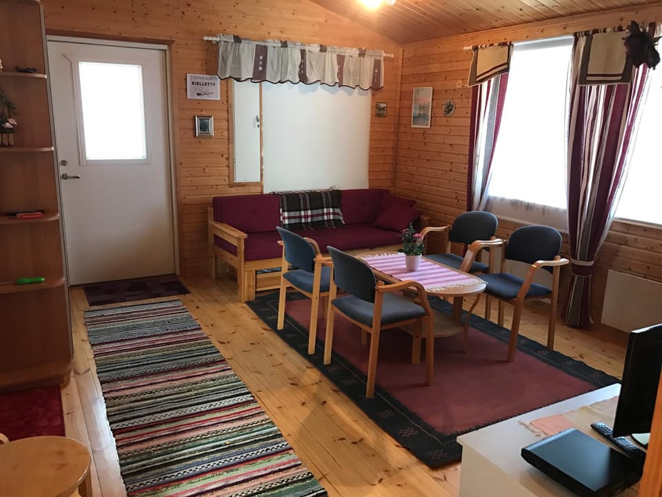 Living room, Photo of the whole room