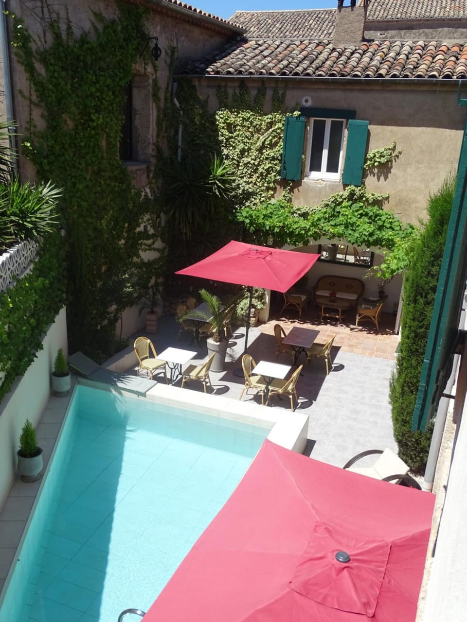 Patio, Swimming pool, Swimming pool, Internal: Not applicable to any particular room