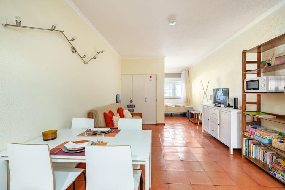 Communal lounge/ TV room, TV and multimedia, Living room, Evening entertainment