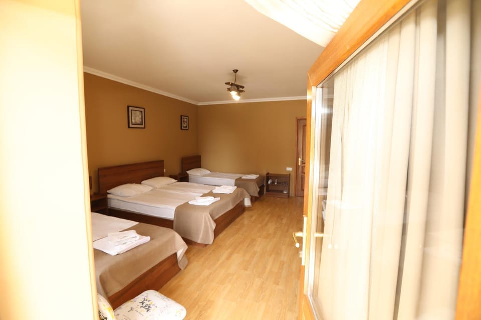 Bed, Photo of the whole room, towels