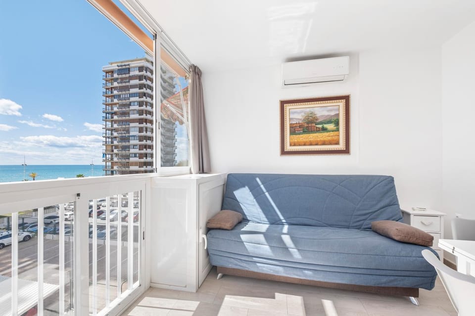 Living room, Sea view