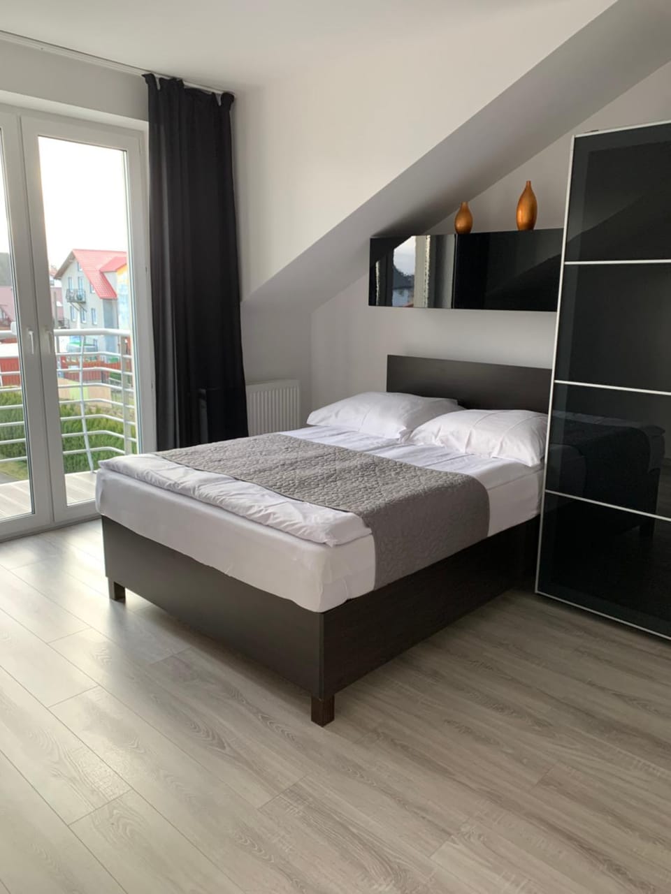 Bed, City view