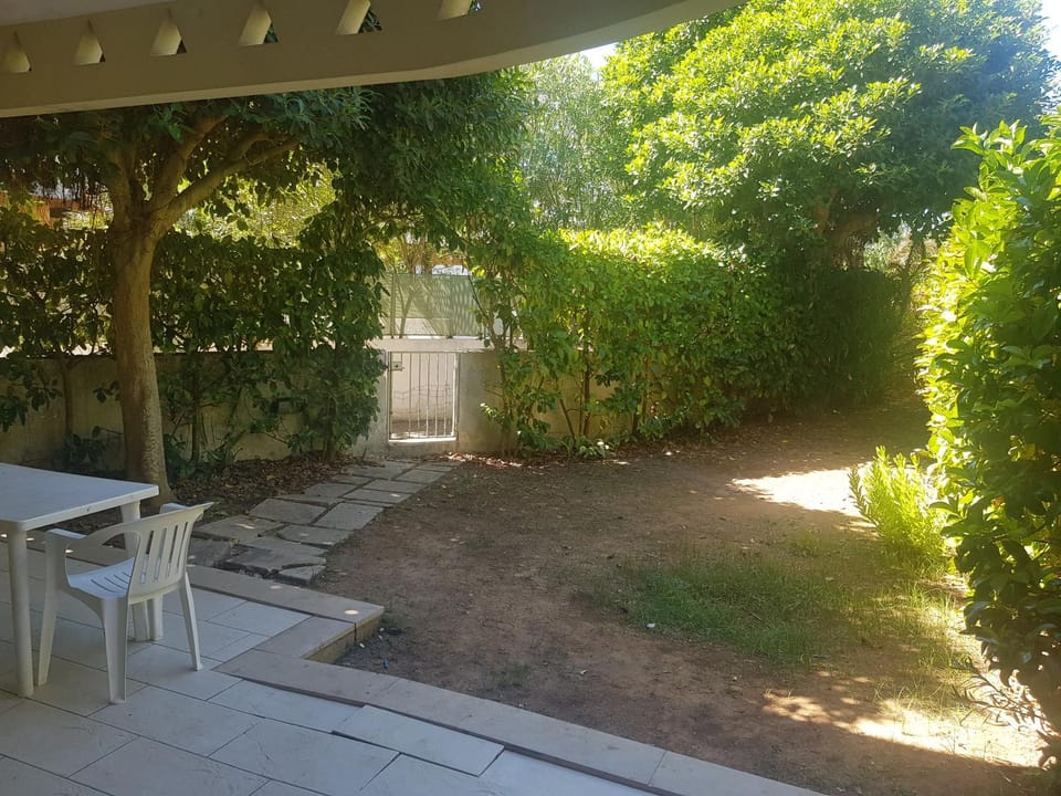 Property building, Garden, Garden view, Garden view