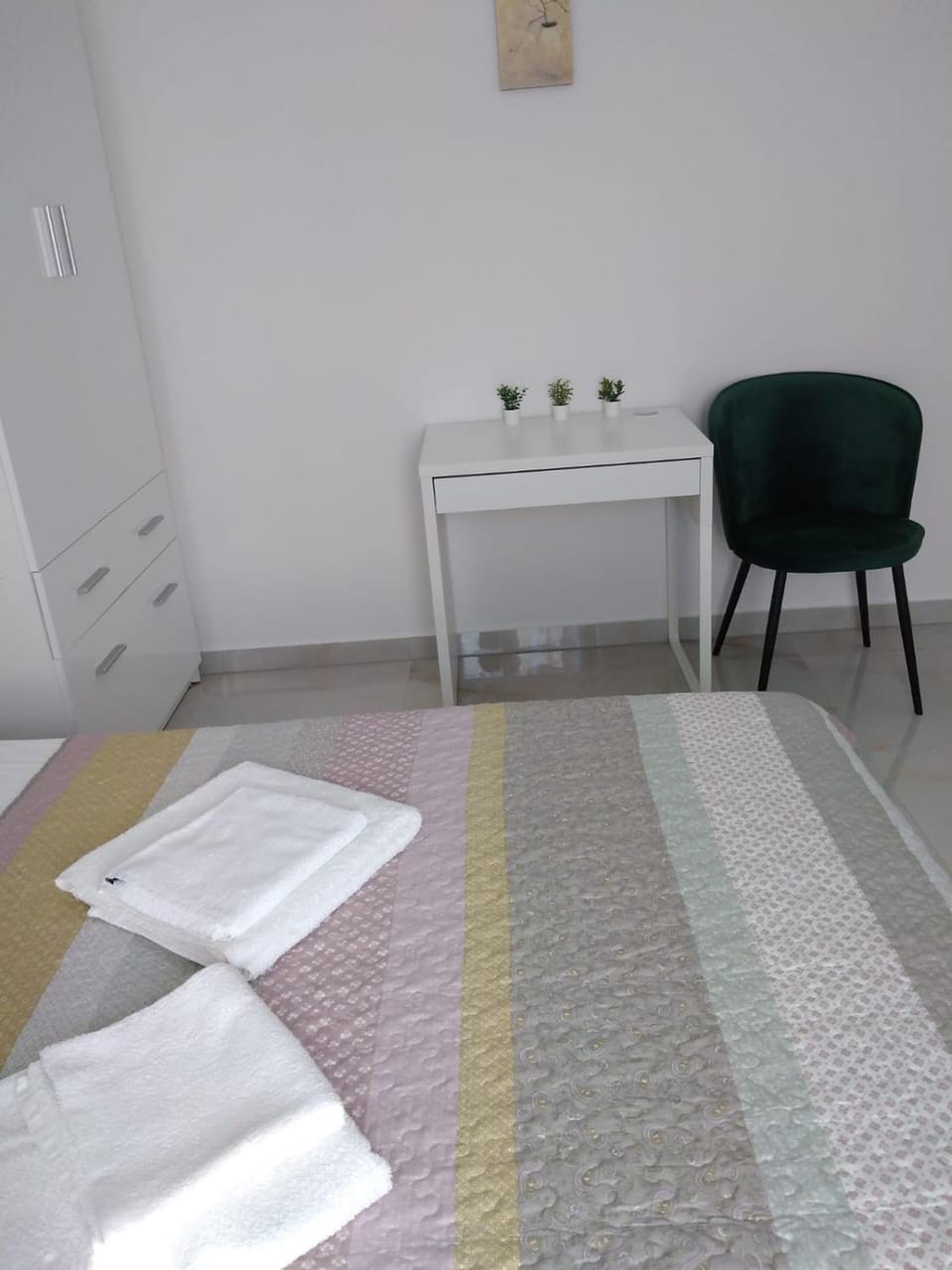 Apartment with Terrace Apartment in Tisno