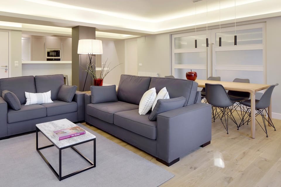Living room, Dining area
