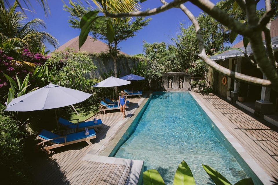 Restaurant/places to eat, Swimming pool