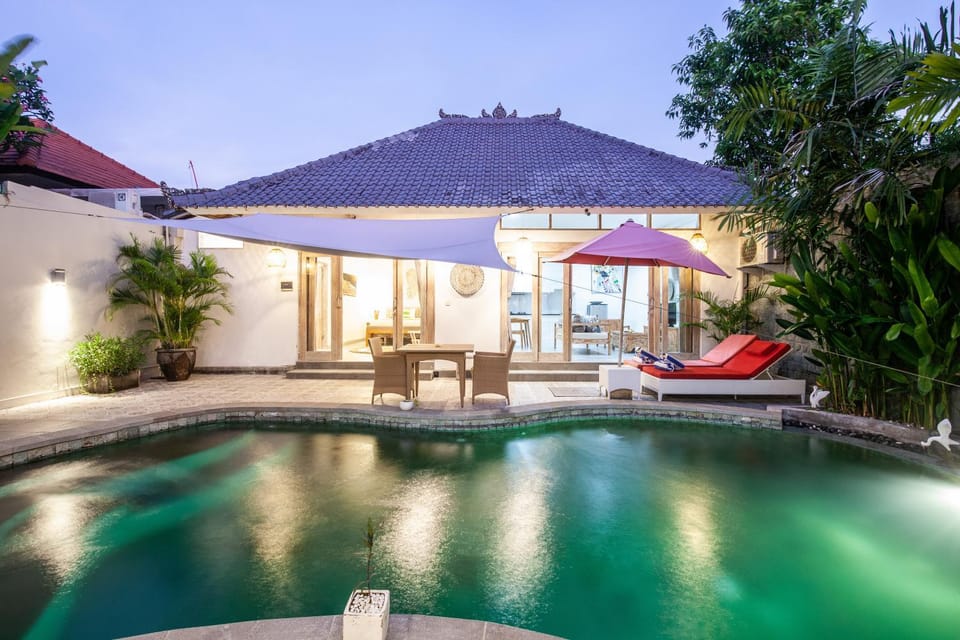 Property building, Swimming pool
