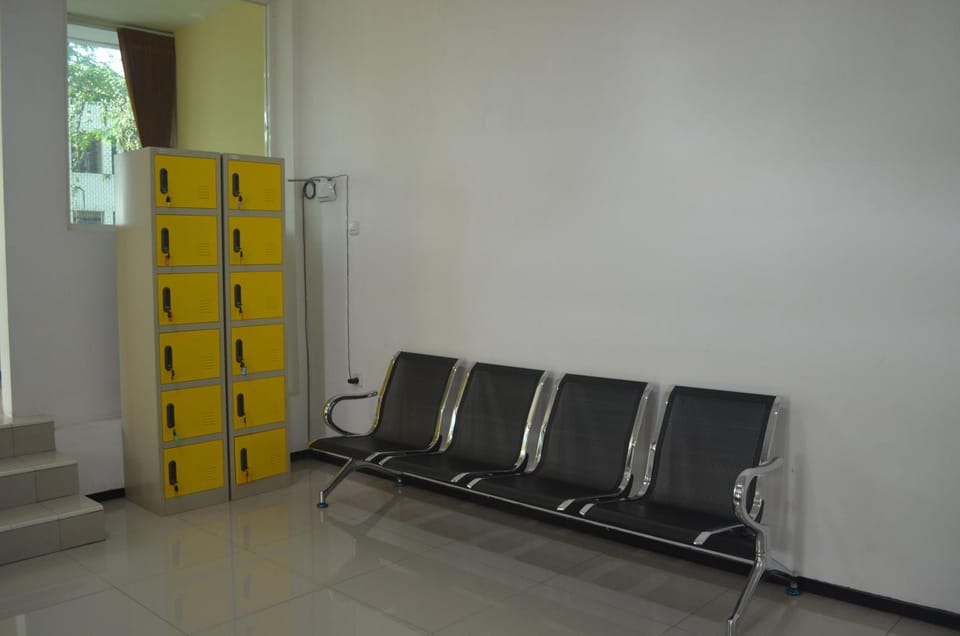 Huize Jon Hostel Hostel in East Java