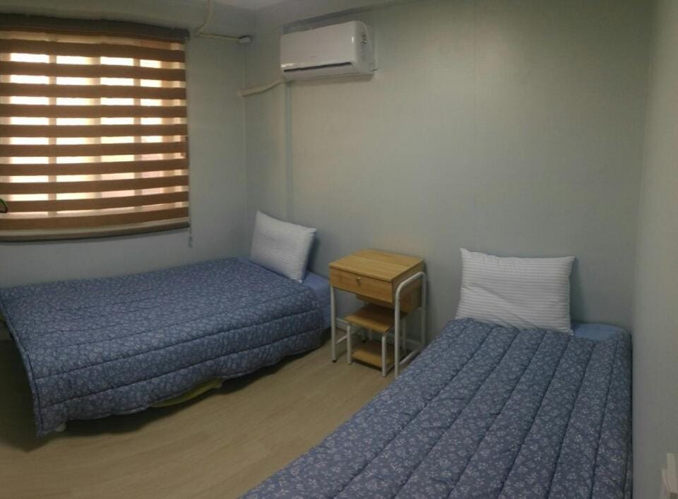MK Guesthouse Bed and Breakfast in Busan